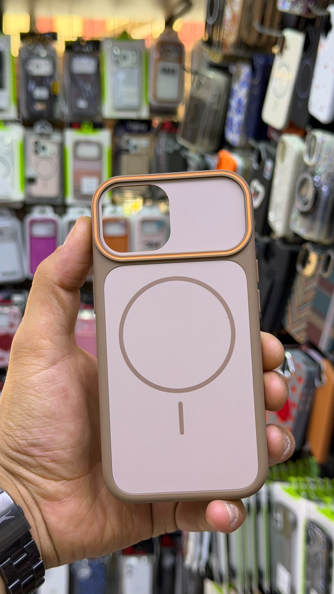 İphone 15 Pembe Detaylı Kılıf